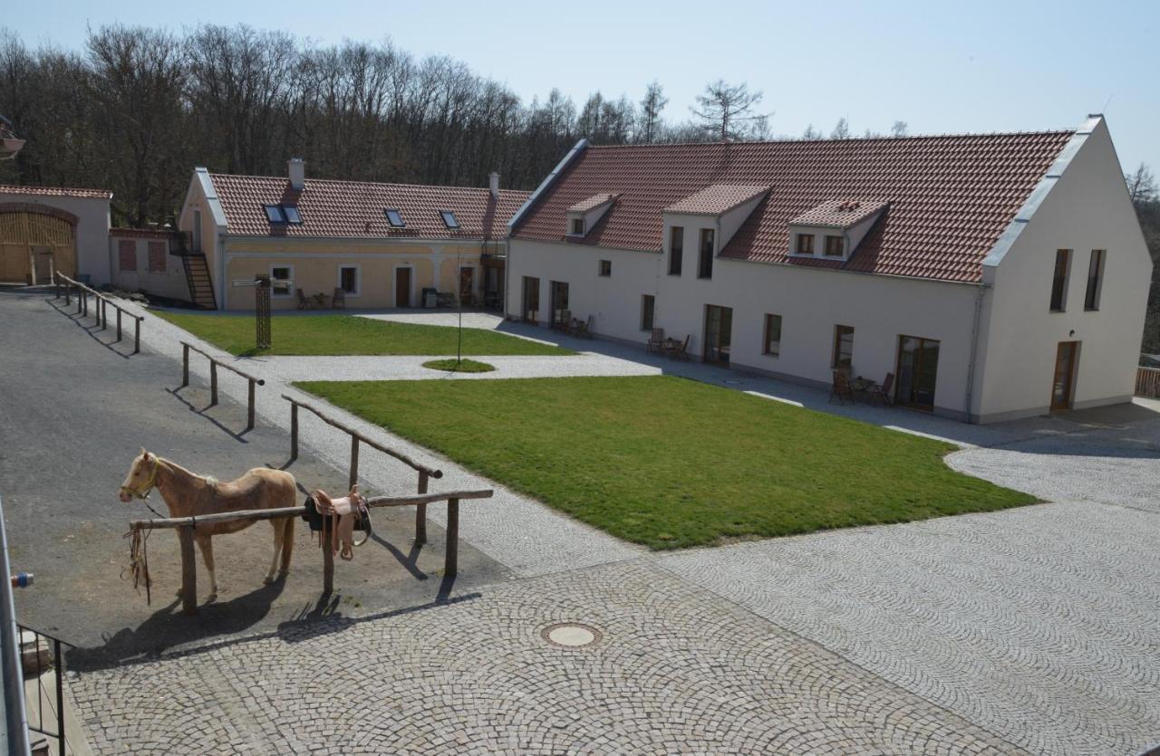 Bauernhof Statek Krkavci Hora Nizbor