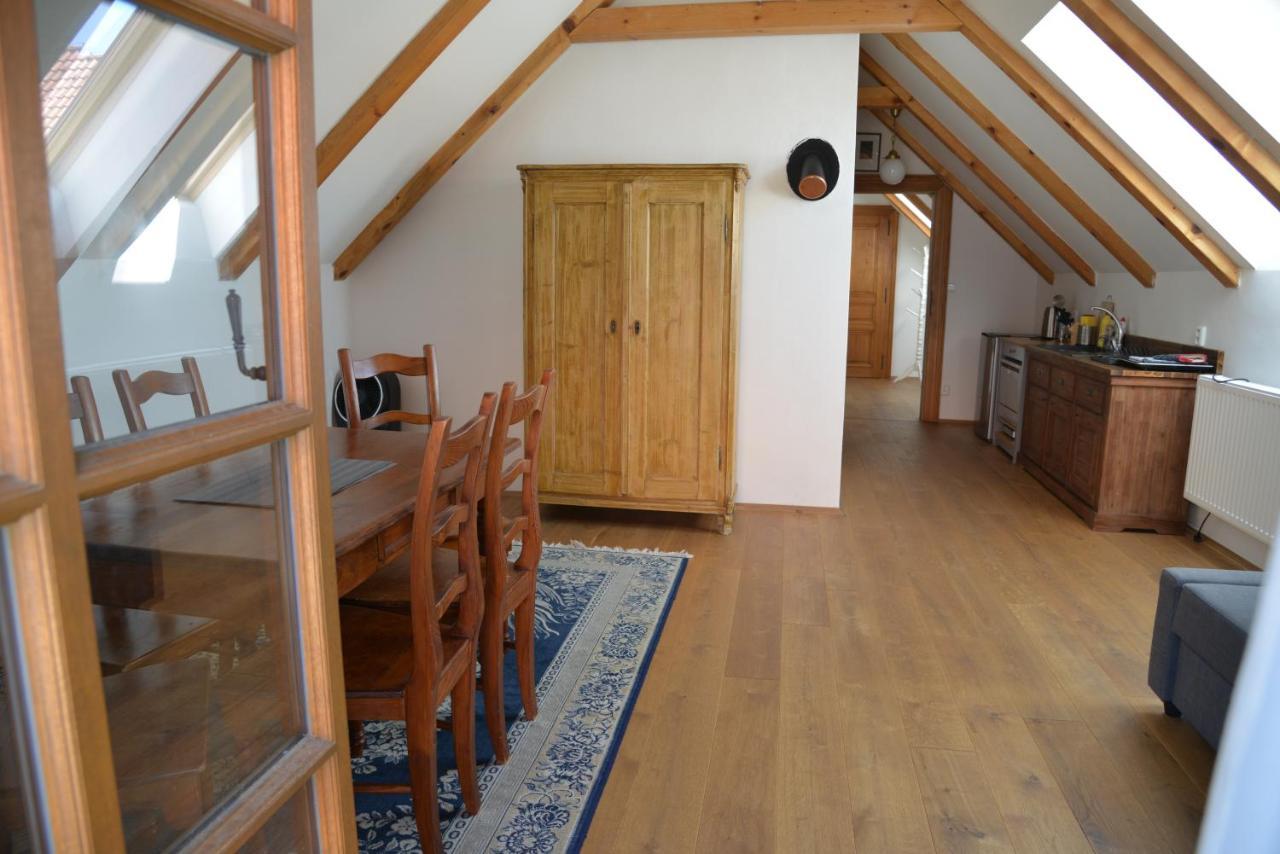Statek Krkavci Hora Farm stay Nizbor